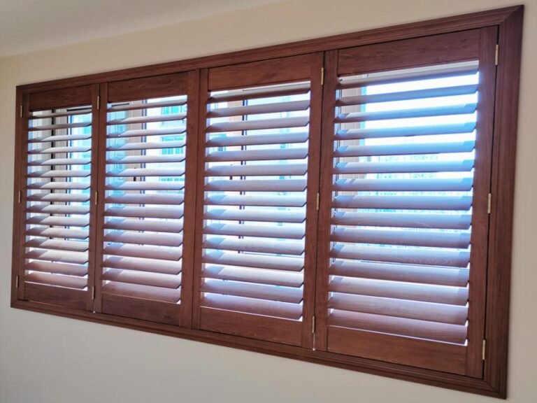 A Comprehensive Guide To Plantation Shutters VS Blinds