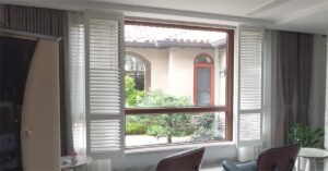 A Comprehensive Guide to Plantation Shutters VS Blinds