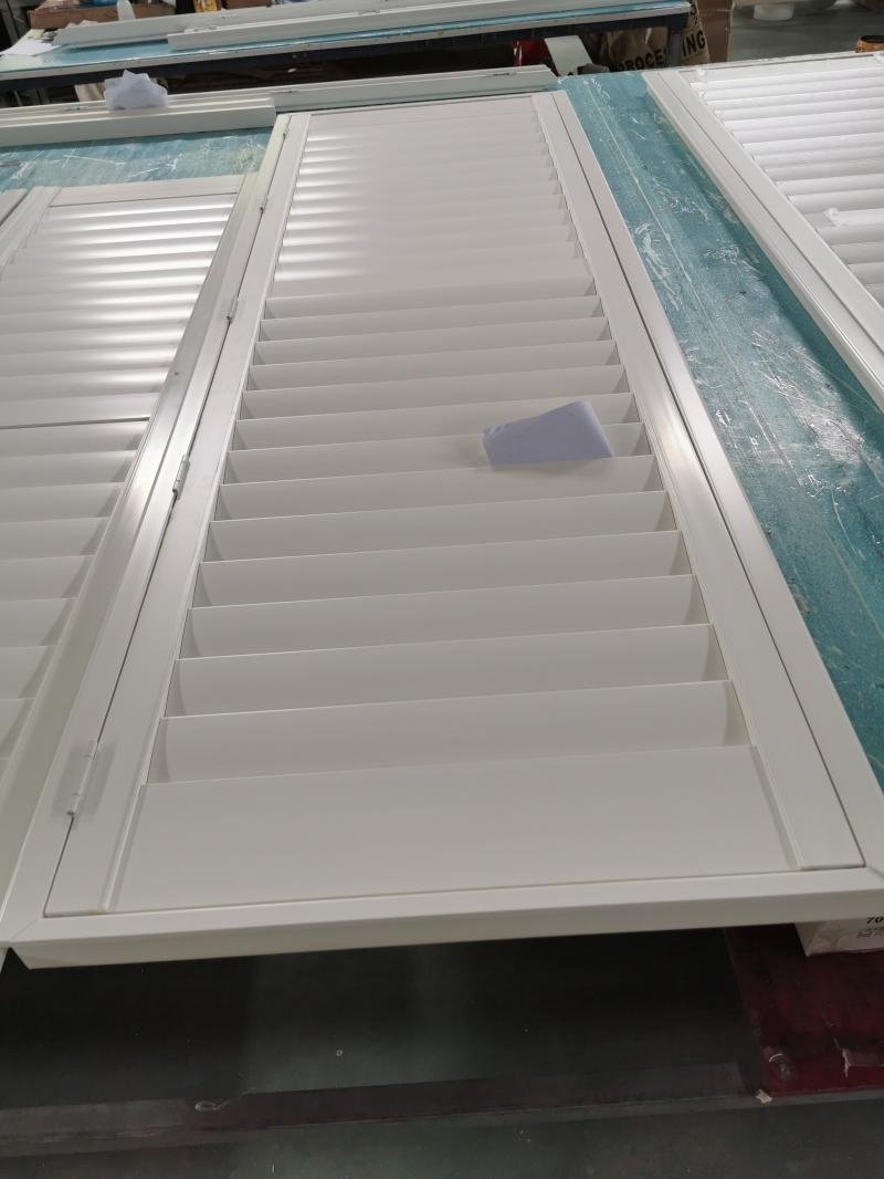 Colour swatch palette for custom window covering finishes in OEM and private label manufacturing